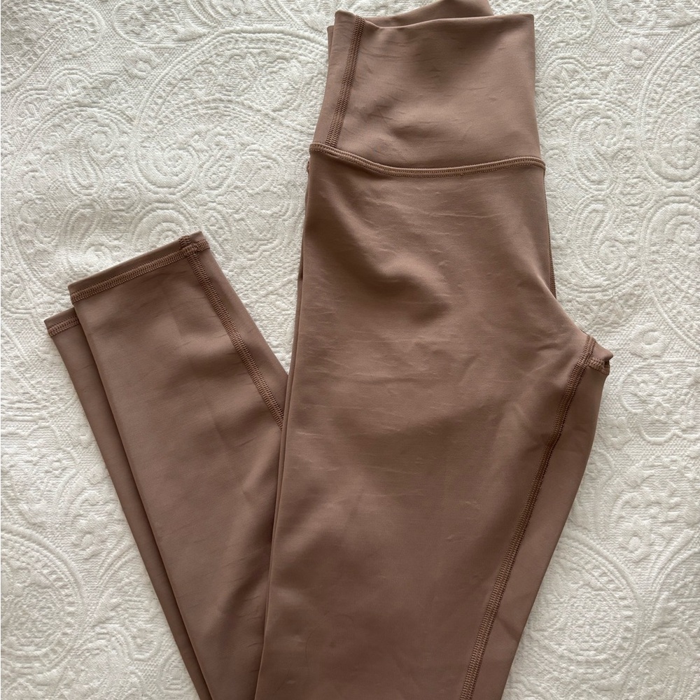 Alo yoga tan cropped leggings sz S